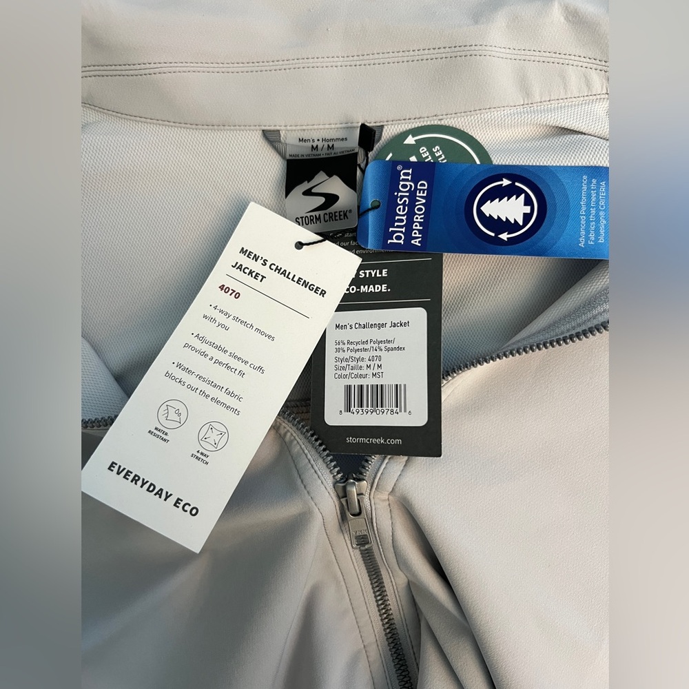 *New* Storm Creek Men's Challenger Jacket, Size Medium - Picture 9 of 9